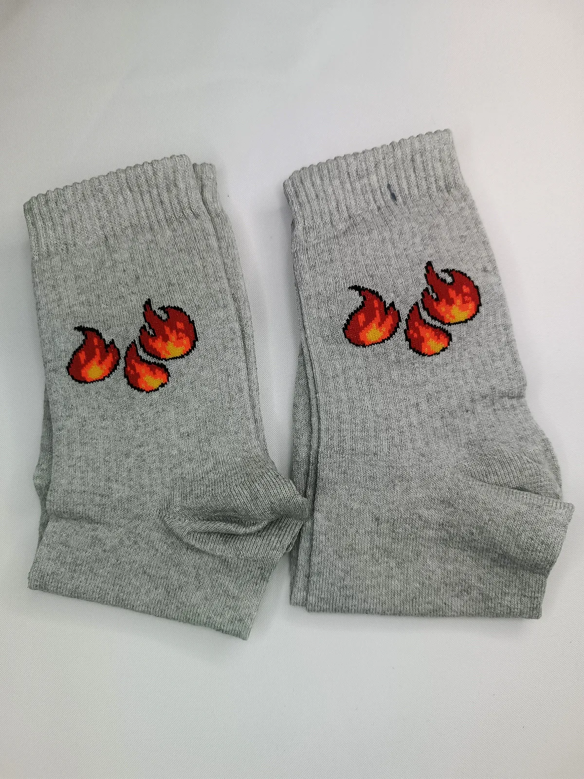 Чоловічі молодіжні шкарпетки високі демісезонні світло-сірі 39 - 44 розмір, фото №1