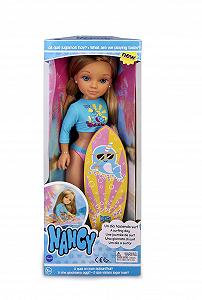 Кукла Nancy A Day of Surfing 42 см с гидрокостюмом и серфбордом synthetic.ua - Фото 1