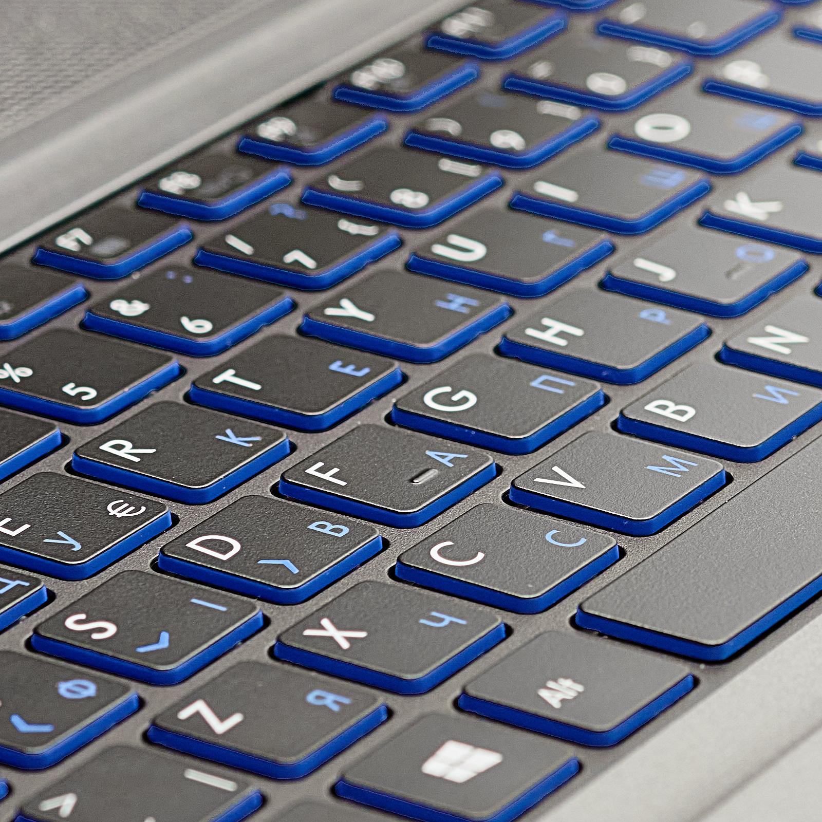 Ігровий ноутбук 17,3" Medion (Lenovo Group) Erazer P7643 Intel i5-6200U RAM 8 ГБ SSD 256 ГБ HDD 1 ТБ Nvidia GTX 950M б/в Win10 (4713), фото №2