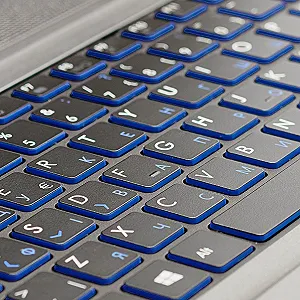 Ігровий ноутбук 17,3" Medion (Lenovo Group) Erazer P7643 Intel i5-6200U RAM 8 ГБ SSD 256 ГБ HDD 1 ТБ Nvidia GTX 950M б/в Win10 (4713) synthetic.ua - Фото 1