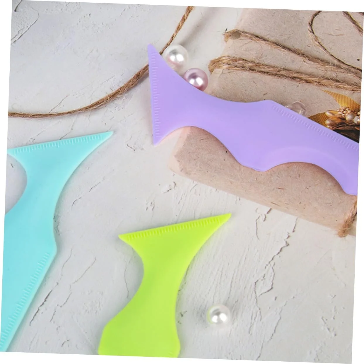 Помощь для подводки глаз Силиконовая FRCOLOR, фото №2 Помощь для подводки глаз Силиконовая FRCOLOR, фото №2