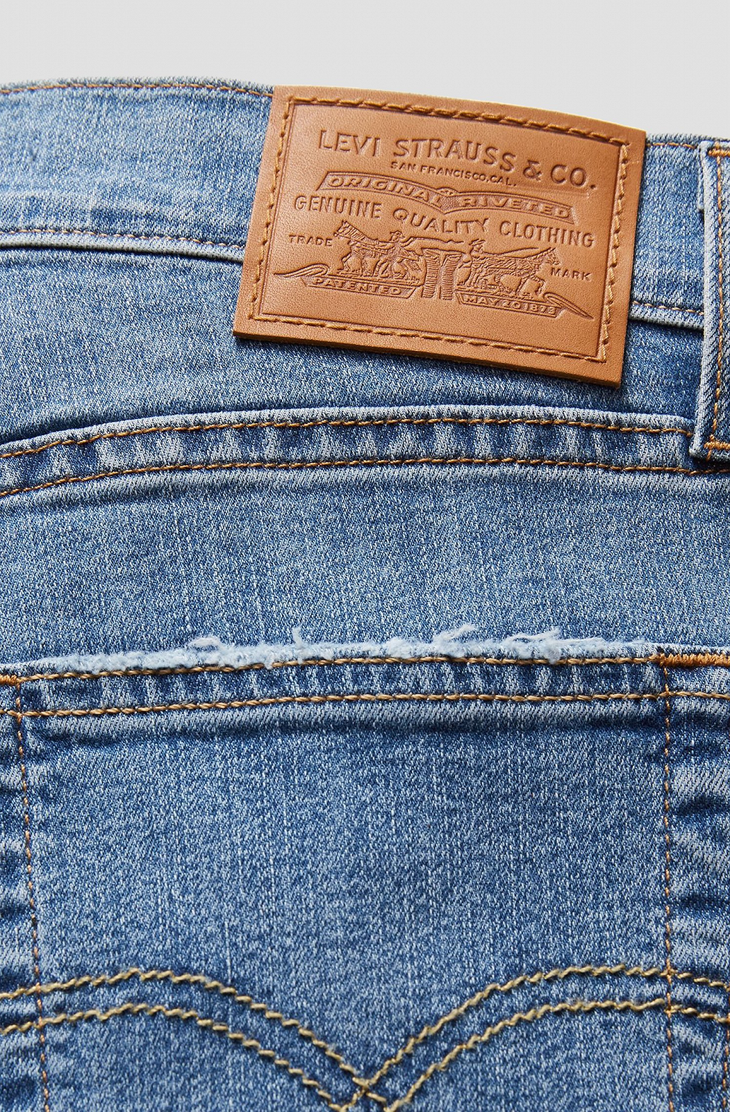 Женские джинсы Levis - 724 High Rise Straight Cool Journey - 30, фото №6 Женские джинсы Levis - 724 High Rise Straight Cool Journey - 30, фото №6