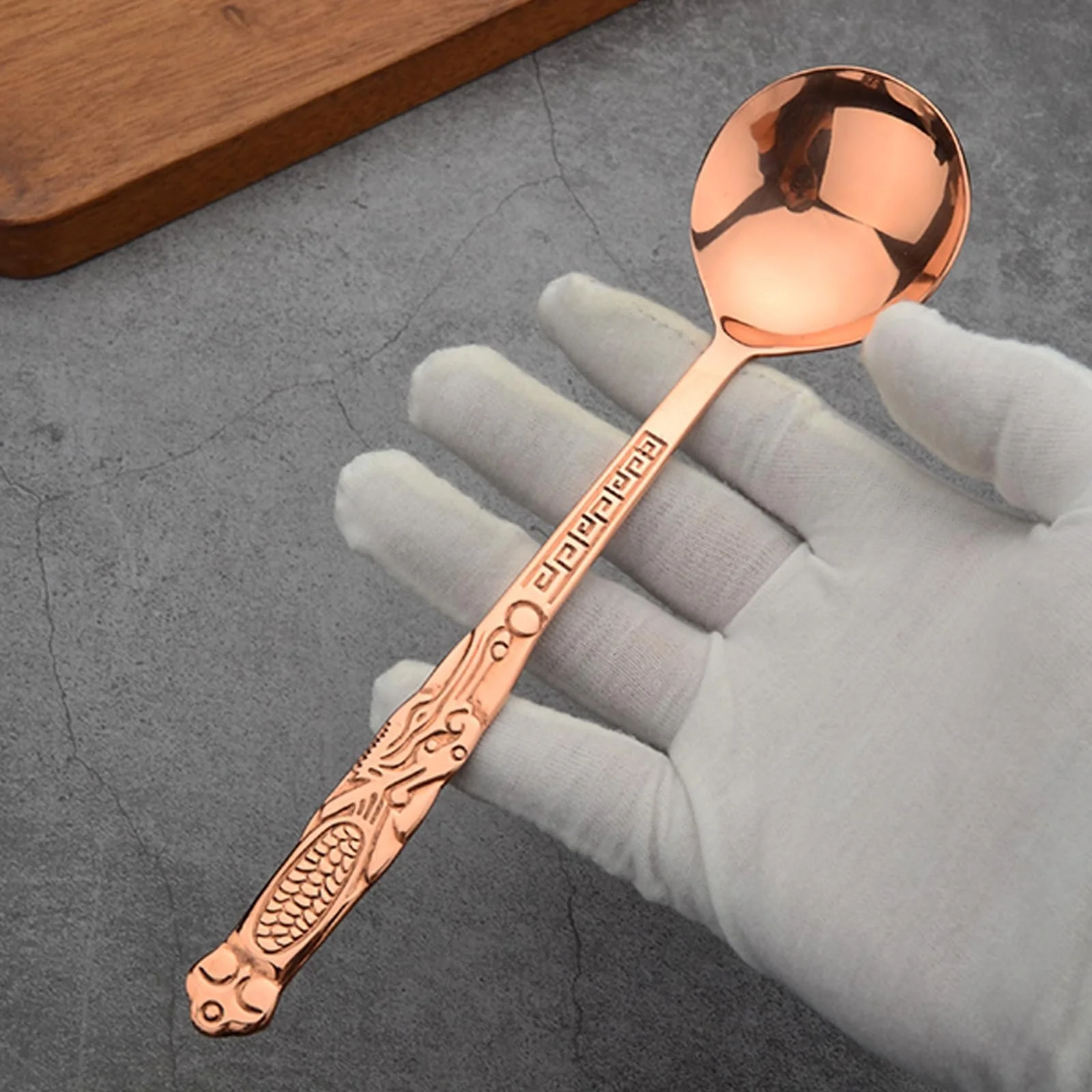 Ложка 100% Pure Copper кована, старовинний візерунок, 20 см, для сімейних обідів, ресторанів, десертів, тортів, морозива, фото №2 Ложка 100% Pure Copper кована, старовинний візерунок, 20 см, для сімейних обідів, ресторанів, десертів, тортів, морозива, фото №2