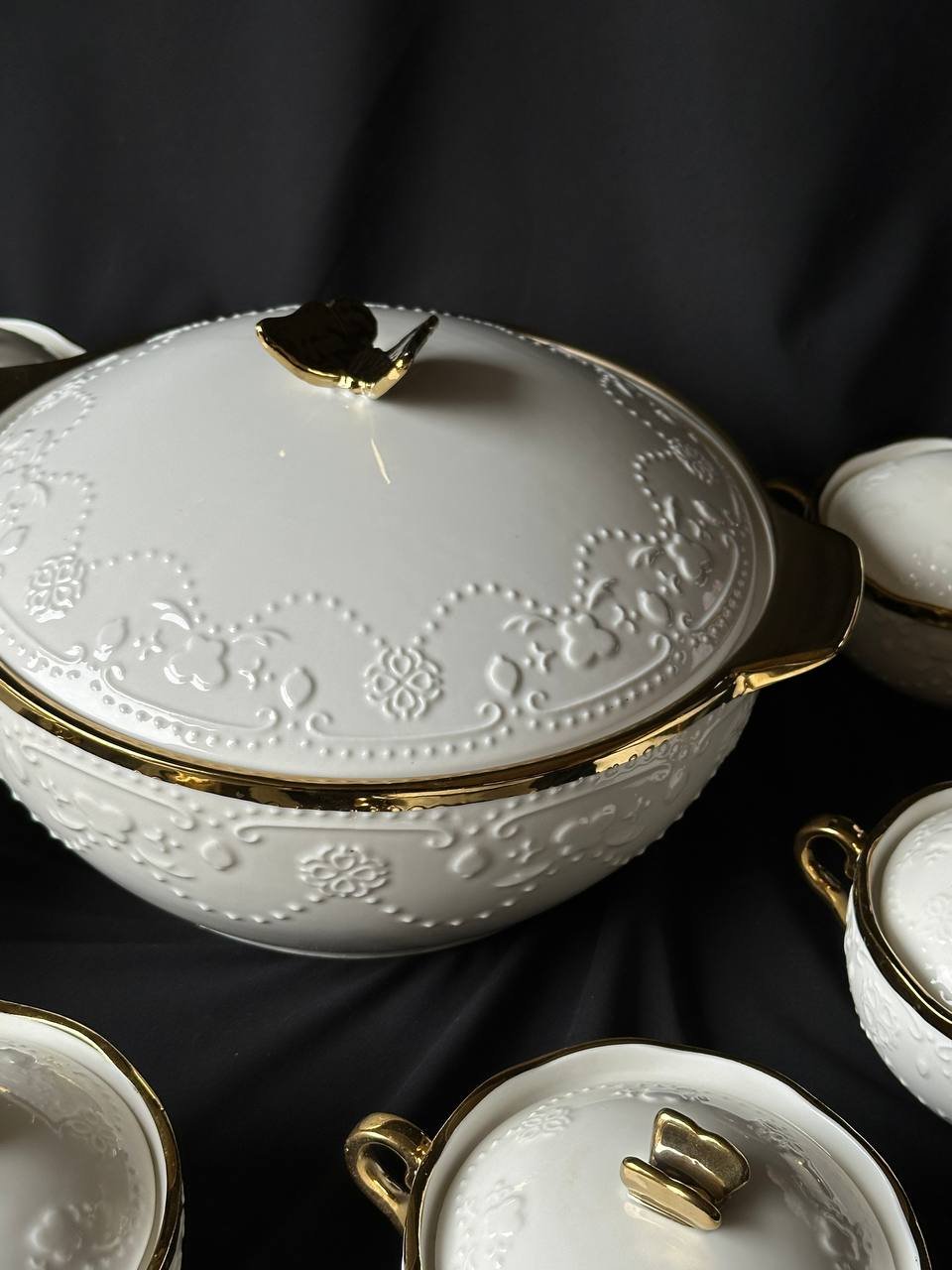 Супниця та 6 шт тарілок з кришичками, фото №2