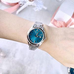 Жіночий аналоговий кварцовий годинник Seiko SUR531P1, сріблястий, сріблястий, браслет synthetic.ua - Фото 1