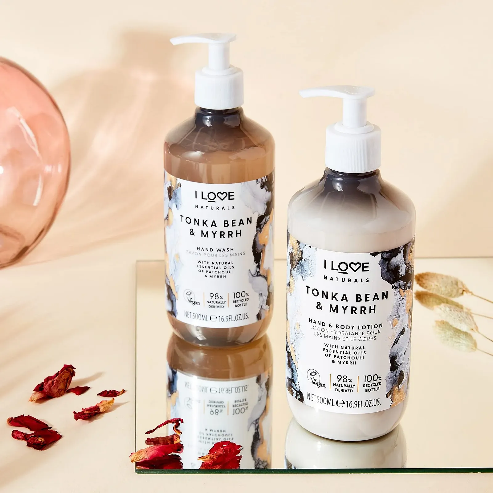 Лосьйон для рук і тіла I Love Naturals Tonka Bean & Myrrh, ефірні олії пачулі та мирри, з маслом ши 500 мл, фото №6 Лосьйон для рук і тіла I Love Naturals Tonka Bean & Myrrh, ефірні олії пачулі та мирри, з маслом ши 500 мл, фото №6