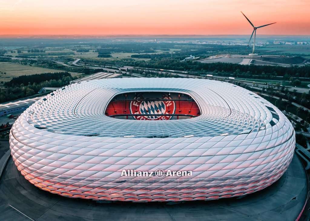 Пазл Ravensburger 12001252 Allianz Arena Munich 1000 деталей, фото №2