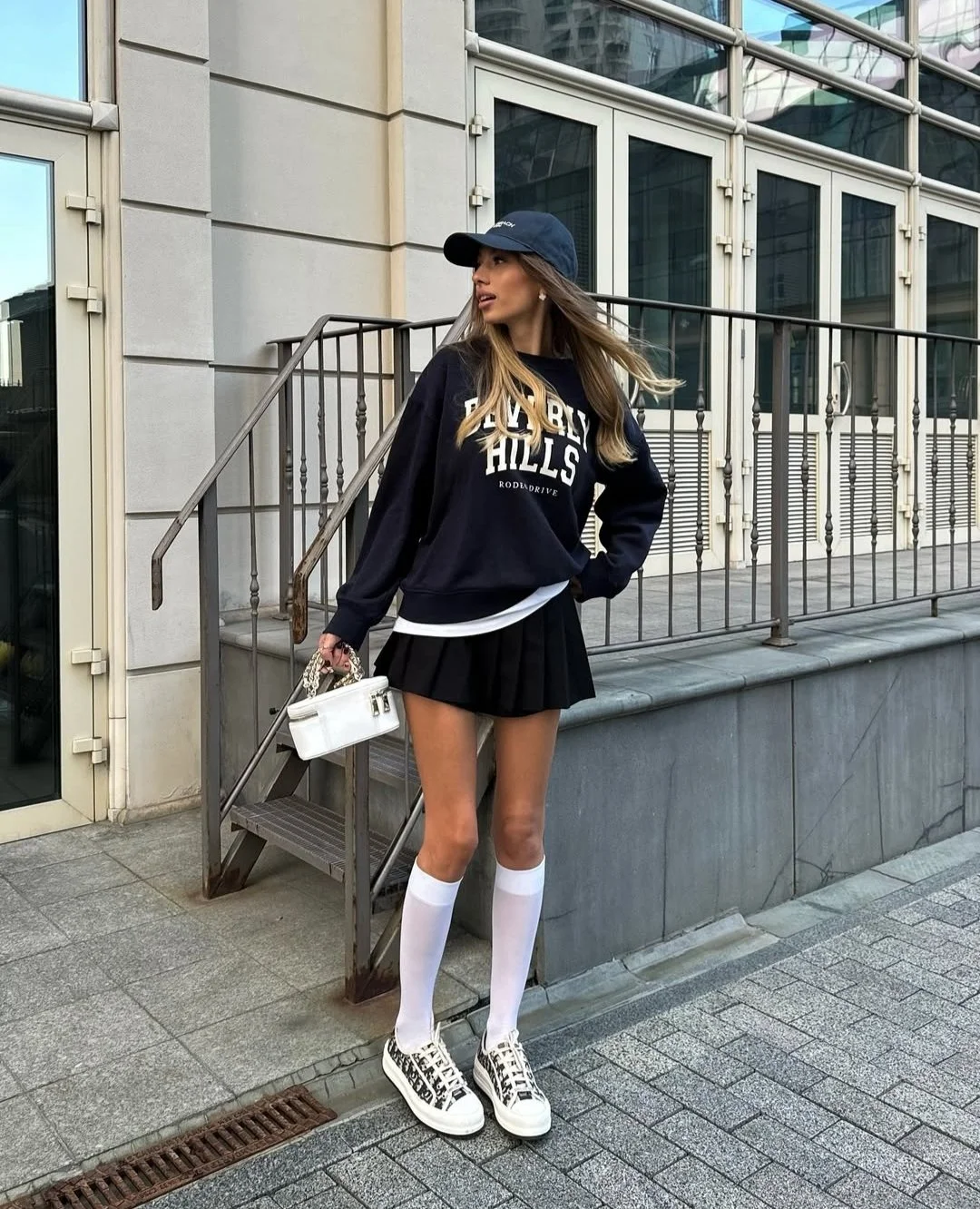 Білі демісезонні гольфи нижче коліна для дівчини, фото №2