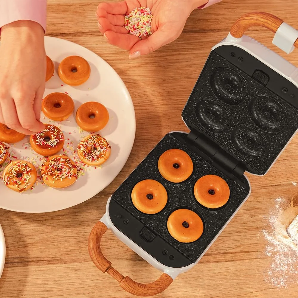 Сэндвичница Cecotec Vintage Rock'Ntoast Retro One Red 700 Вт 3 Сменные пластины Ретро покрытие Rockstone, фото №5 Сэндвичница Cecotec Vintage Rock'Ntoast Retro One Red 700 Вт 3 Сменные пластины Ретро покрытие Rockstone, фото №5