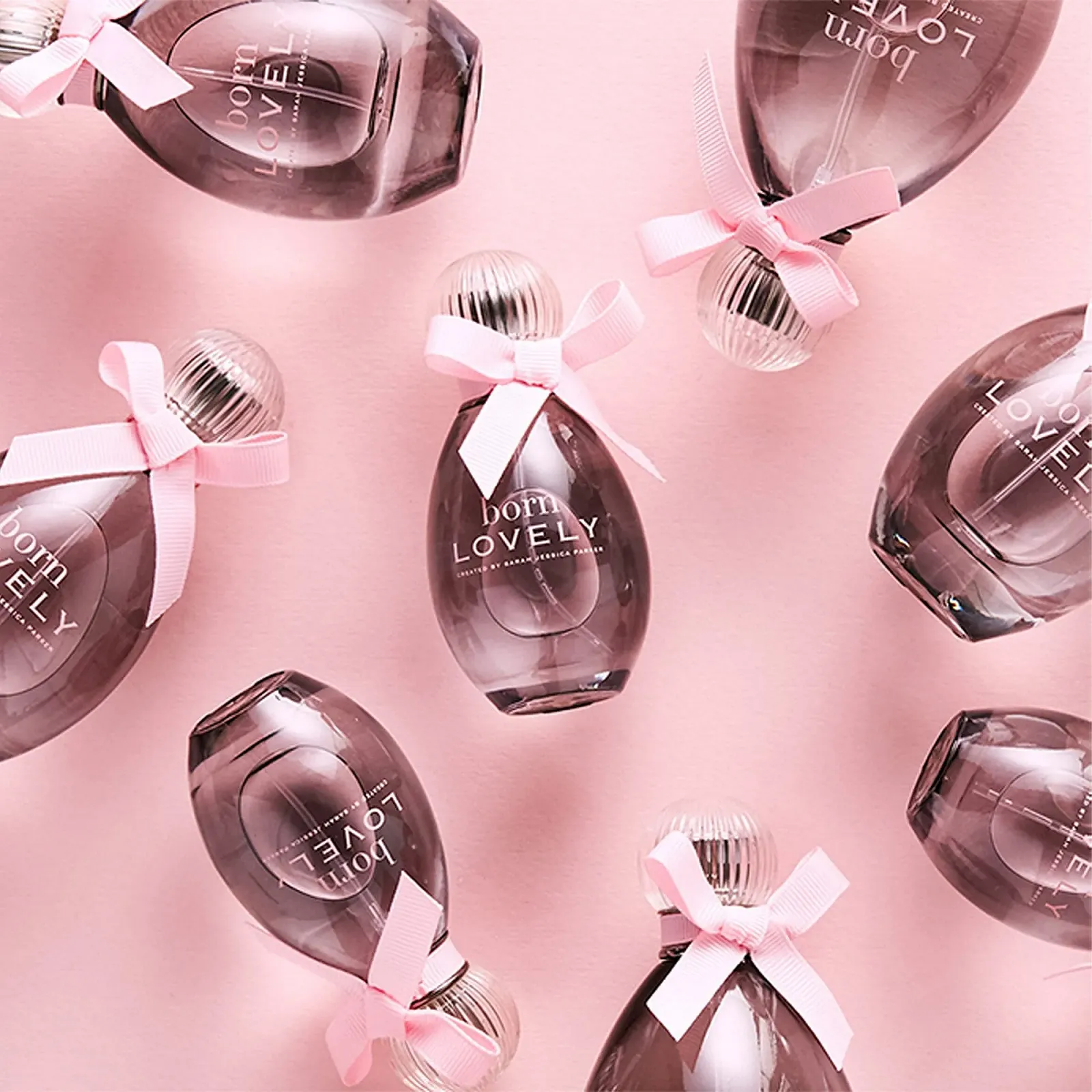 Парфюмированная вода Sarah Jessica Parker Born Lovely 50 мл Спрей, фото №13 Парфюмированная вода Sarah Jessica Parker Born Lovely 50 мл Спрей, фото №13