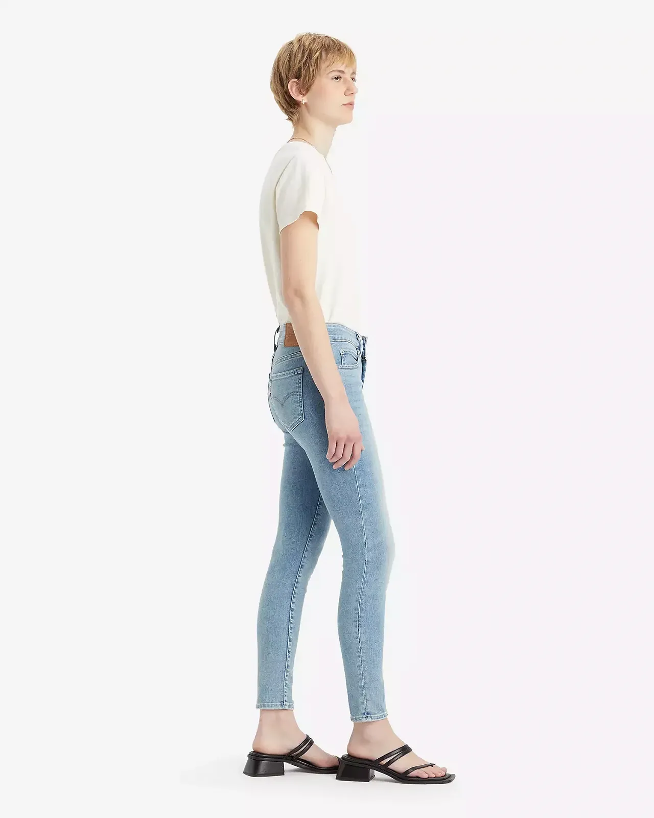 Женские джинсы Levis - 711 Double Button Blue Wave Light - 28, фото №4 Женские джинсы Levis - 711 Double Button Blue Wave Light - 28, фото №4