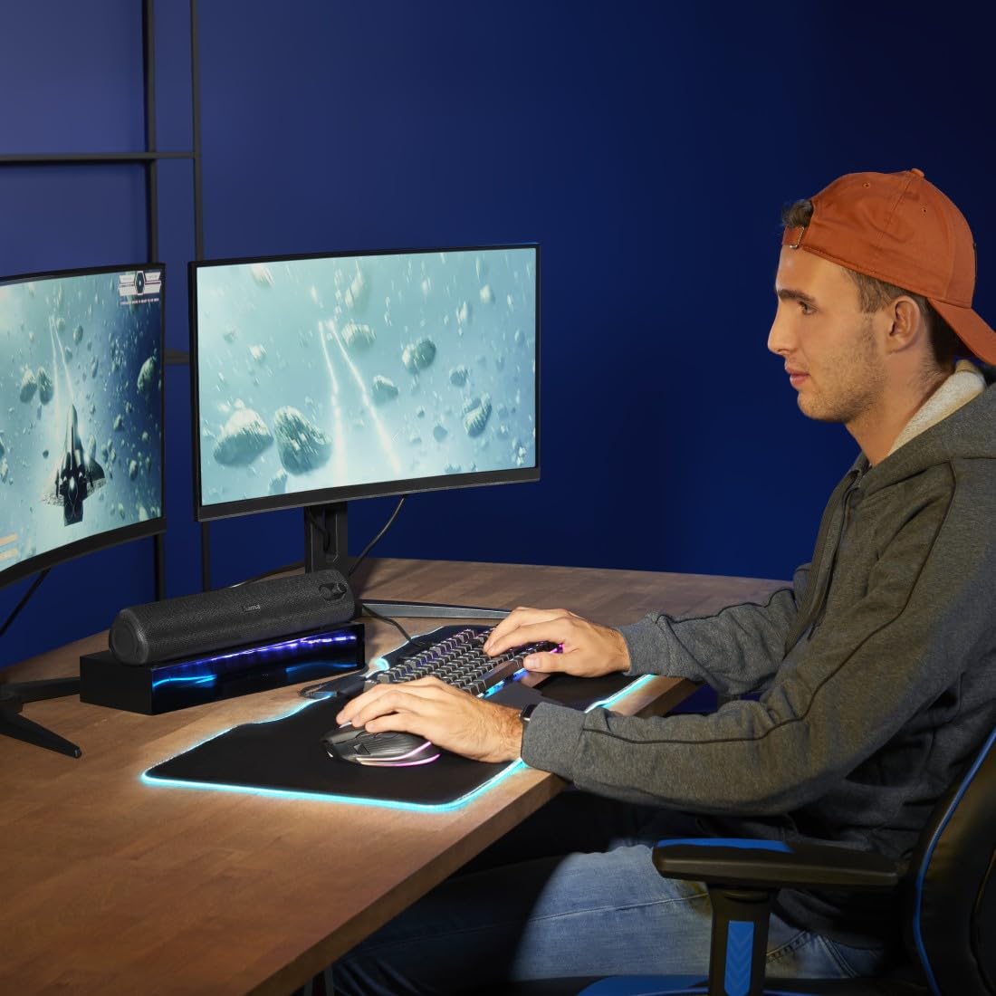 Колонка Hama для дома и улицы Bluetooth Водонепроницаемая Черная, фото №2 Колонка Hama для дома и улицы Bluetooth Водонепроницаемая Черная, фото №2