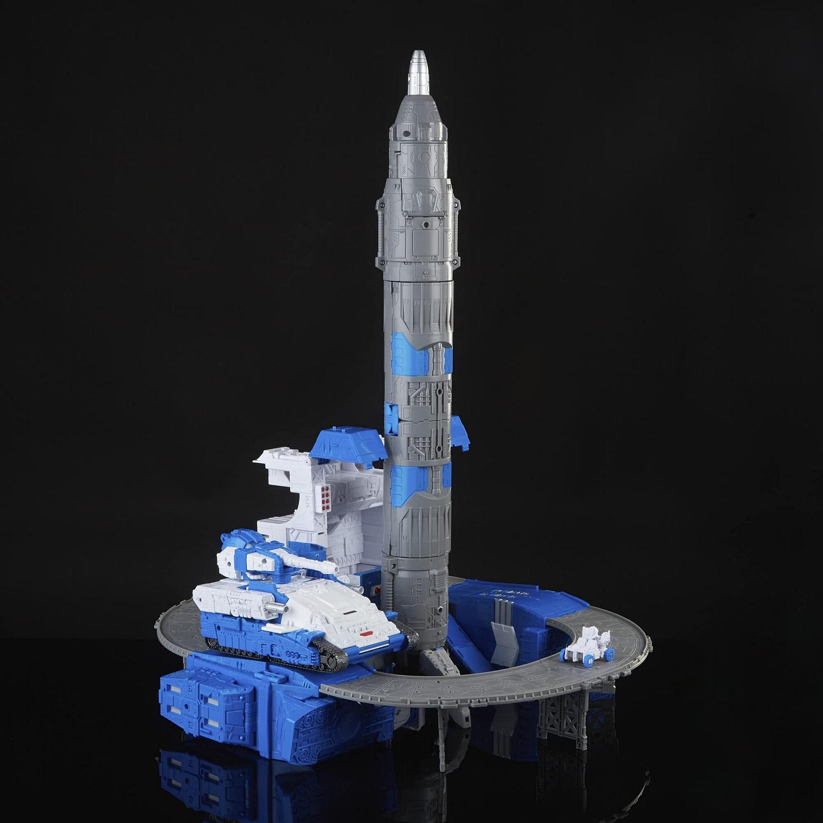 Трансформер Hasbro Legacy Generations Guardian Robot & Lunar Tread, фото №8