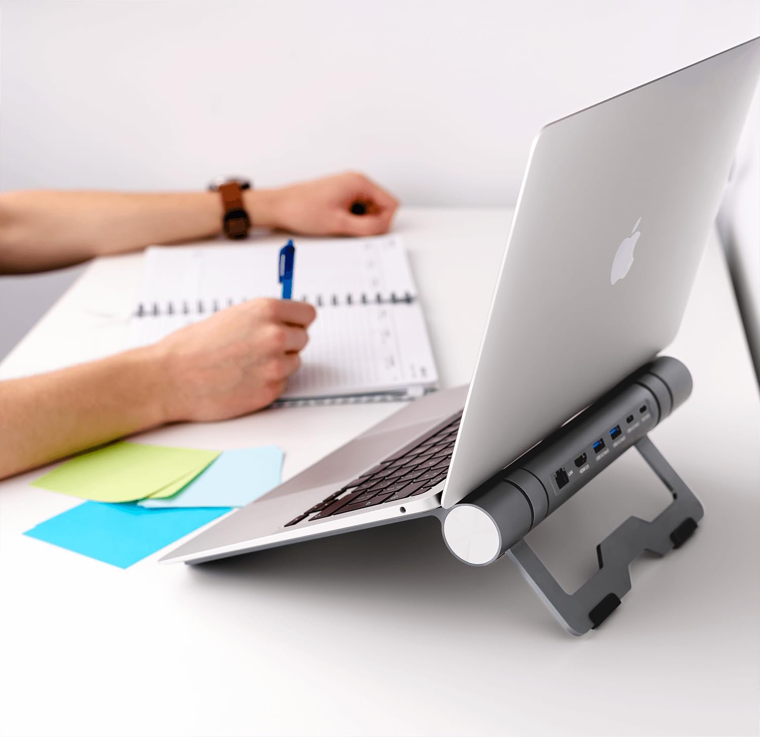 Підставка для ноутбука Reagle Регульована Складна MacBook HUB HDMI Живлення 100 Вт LAN USB-C Алюміній 10 Гбіт/с Plug and Play (Сріблястий), фото №3