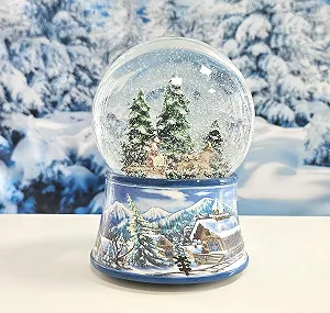 Снігова куля Сани, Різдвяна ялинка, Блакитна основа із зимовим пейзажем, з музичною скринькою, висота: 14 см, ширина: 10 см, 20102 - Фото 1