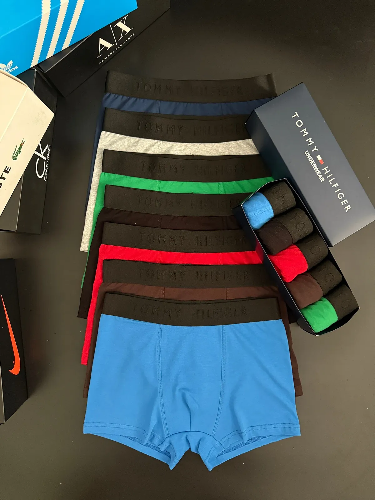 Чоловічі труси боксери комплект Tommy Hilfiger різнокольорові, фото №2