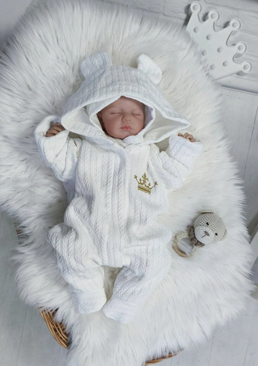 Чоловічок та шапочка для новонародженого білий з вишивкою, фото №2 Чоловічок та шапочка для новонародженого білий з вишивкою, фото №2