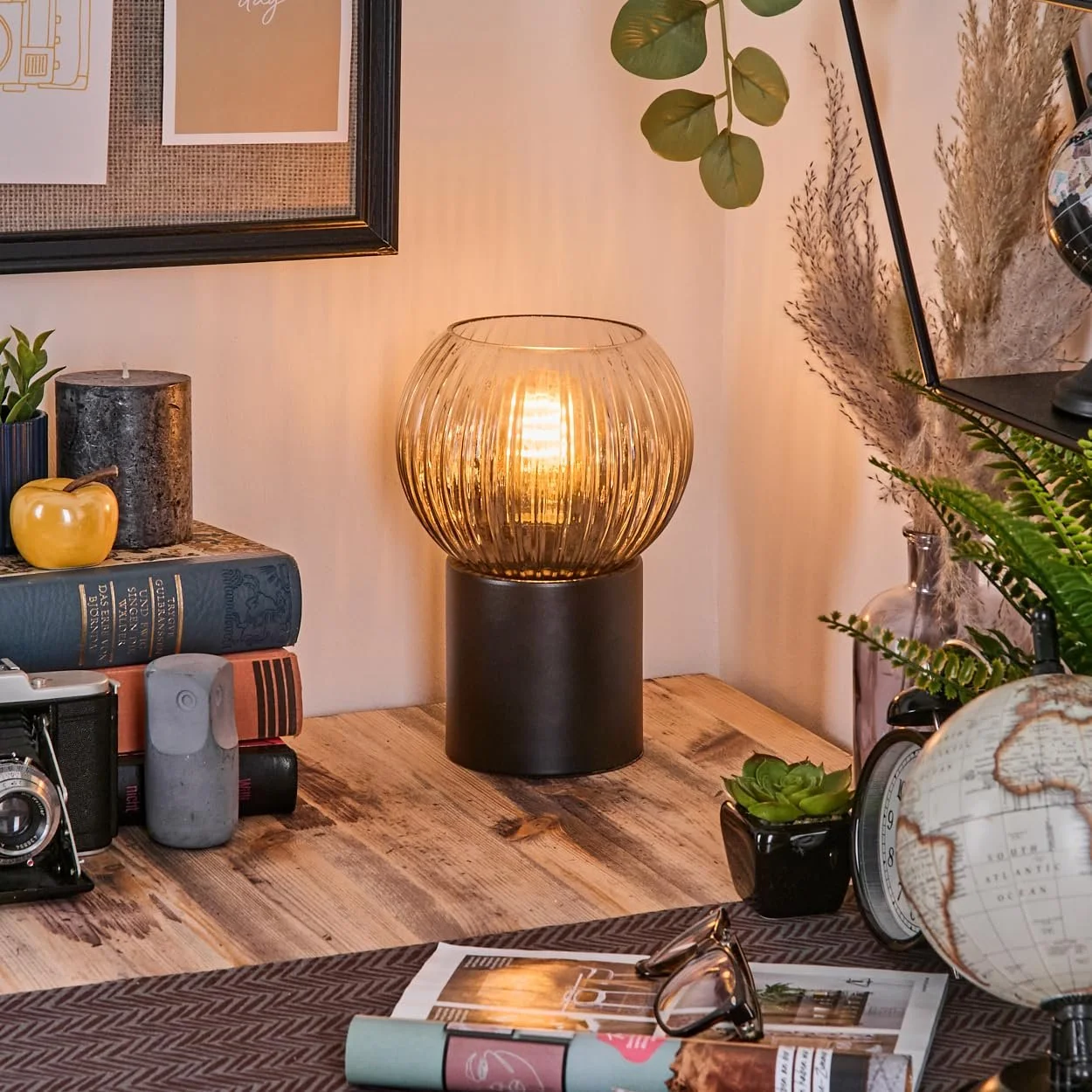 Настільна лампа HOFSTEIN Koyoto метал/рифлене скло Ø 15 см E27 Чорний/Димчастий/Прозорий, фото №7