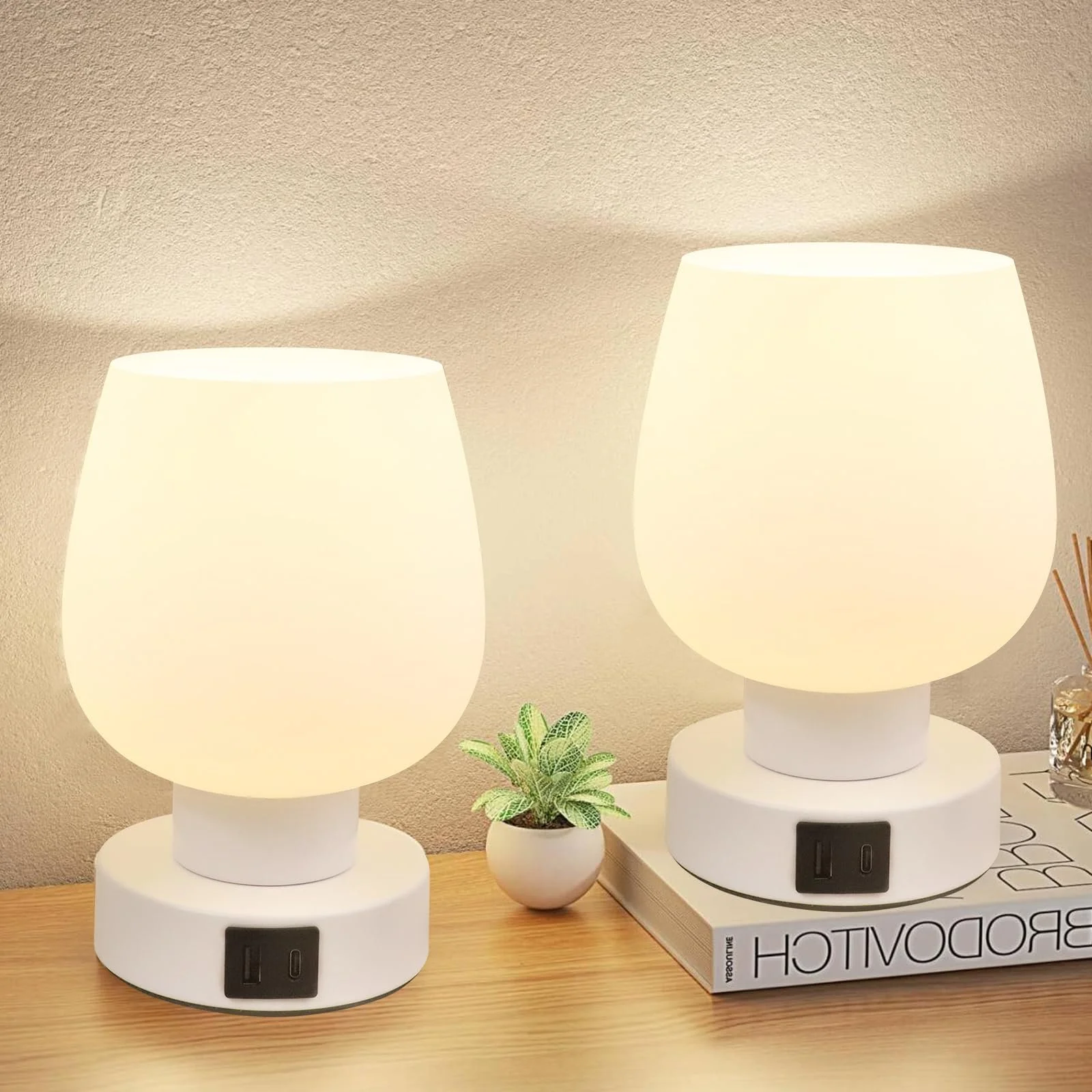 Настільна лампа приліжкова світлодіодна сенсорна з регулюванням яскравості біле опалове скло, фото №2