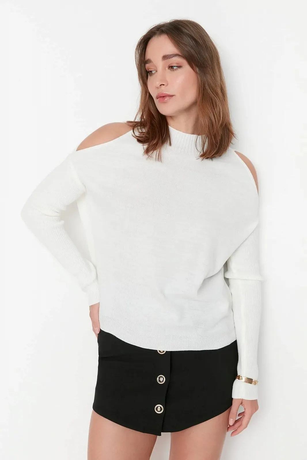 Джемпер TRENDYOL Женский с высоким воротником, фото №2 Джемпер TRENDYOL Женский с высоким воротником, фото №2