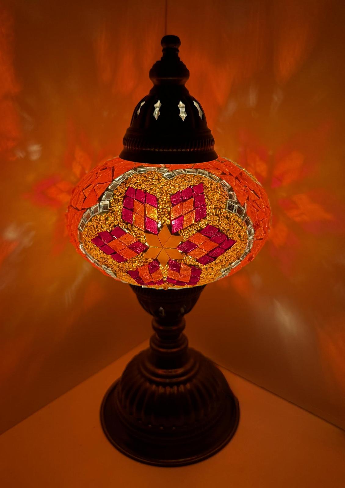 Настільна лампа Samarkand Lights Mosaic L Помаранчево-червона зірка, фото №1