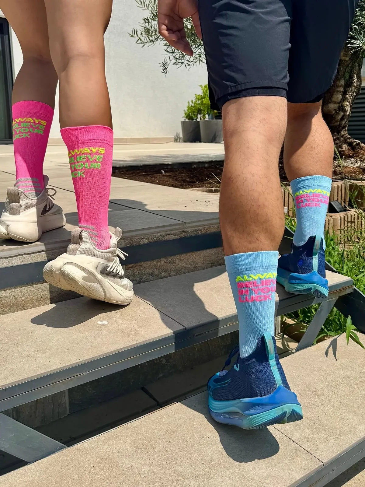 Шкарпетки Lucky Socks Neon для бігу Чоловічі та Жіночі Дихаючі Нековзні, фото №2 Шкарпетки Lucky Socks Neon для бігу Чоловічі та Жіночі Дихаючі Нековзні, фото №2