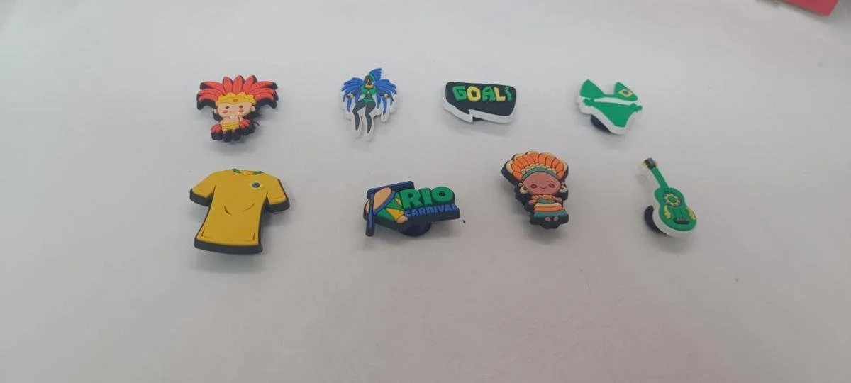 Джибитсы Бразилия Карнавал и Футбол Рио Карнавал, Rio Carnival, футбольная форма, гитара, Goal, Brazil Jibbitz Brazil украшения для крокс аксессуары для Crocs украшения на кроксы декор для обуви подарок футболисту набор 8 шт, фото №2