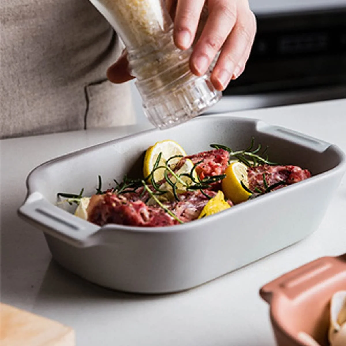 Набор форм для запекания прямоугольные керамические глубокие с двойными ручками 2 шт., фото №5 Набор форм для запекания прямоугольные керамические глубокие с двойными ручками 2 шт., фото №5