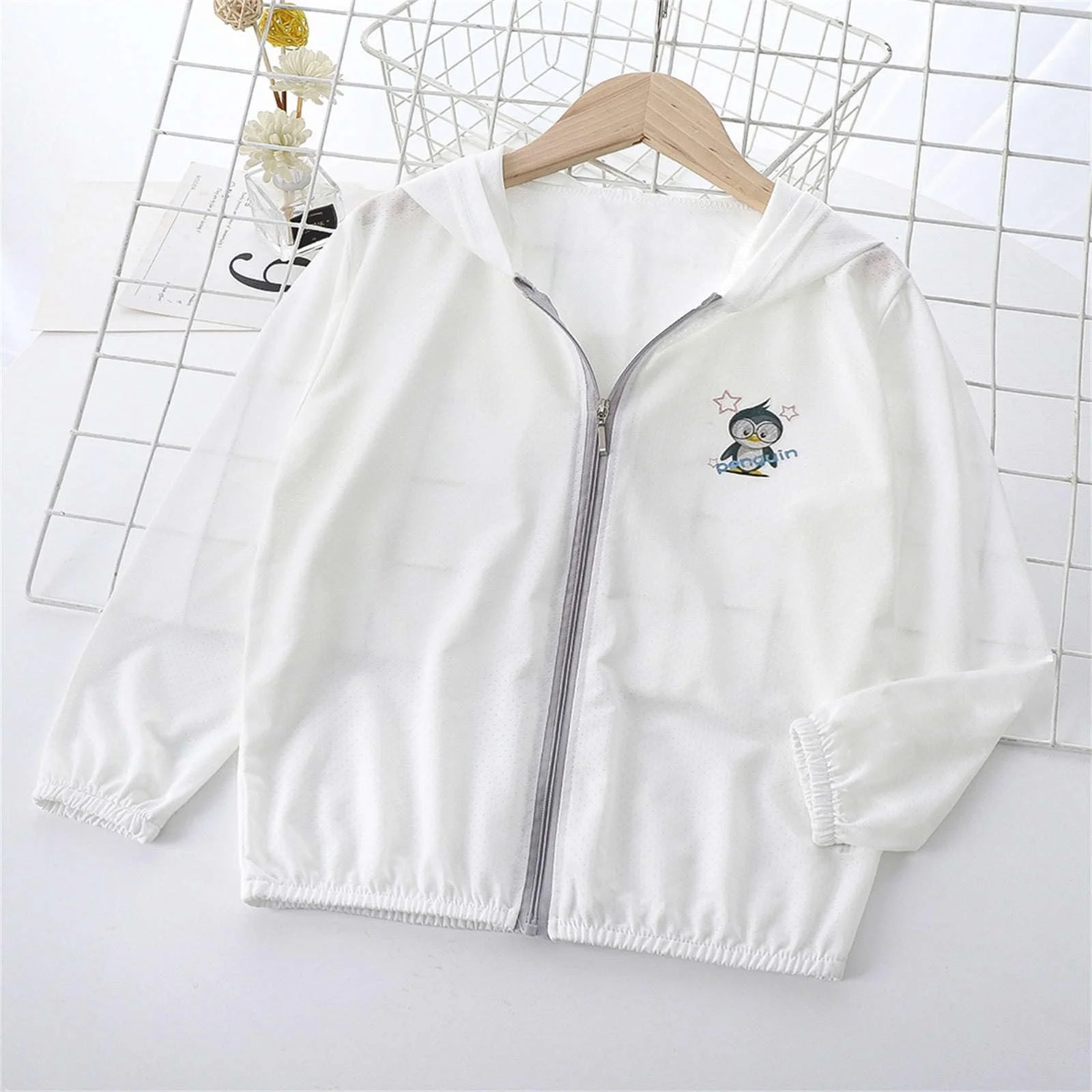 Легка дитяча куртка для хлопчиків і дівчаток Mjjsk, мультяшна капюшон, м'яка, тонка, сонцезахисна, на блискавці, дихаюча, фото №2 Легка дитяча куртка для хлопчиків і дівчаток Mjjsk, мультяшна капюшон, м'яка, тонка, сонцезахисна, на блискавці, дихаюча, фото №2