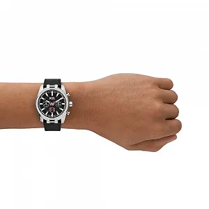 Годинник Diesel Split Чоловічий, кварцовий хронограф з силіконовим, нержавіючої сталі або шкіряним ремінцем synthetic.ua - Фото 1