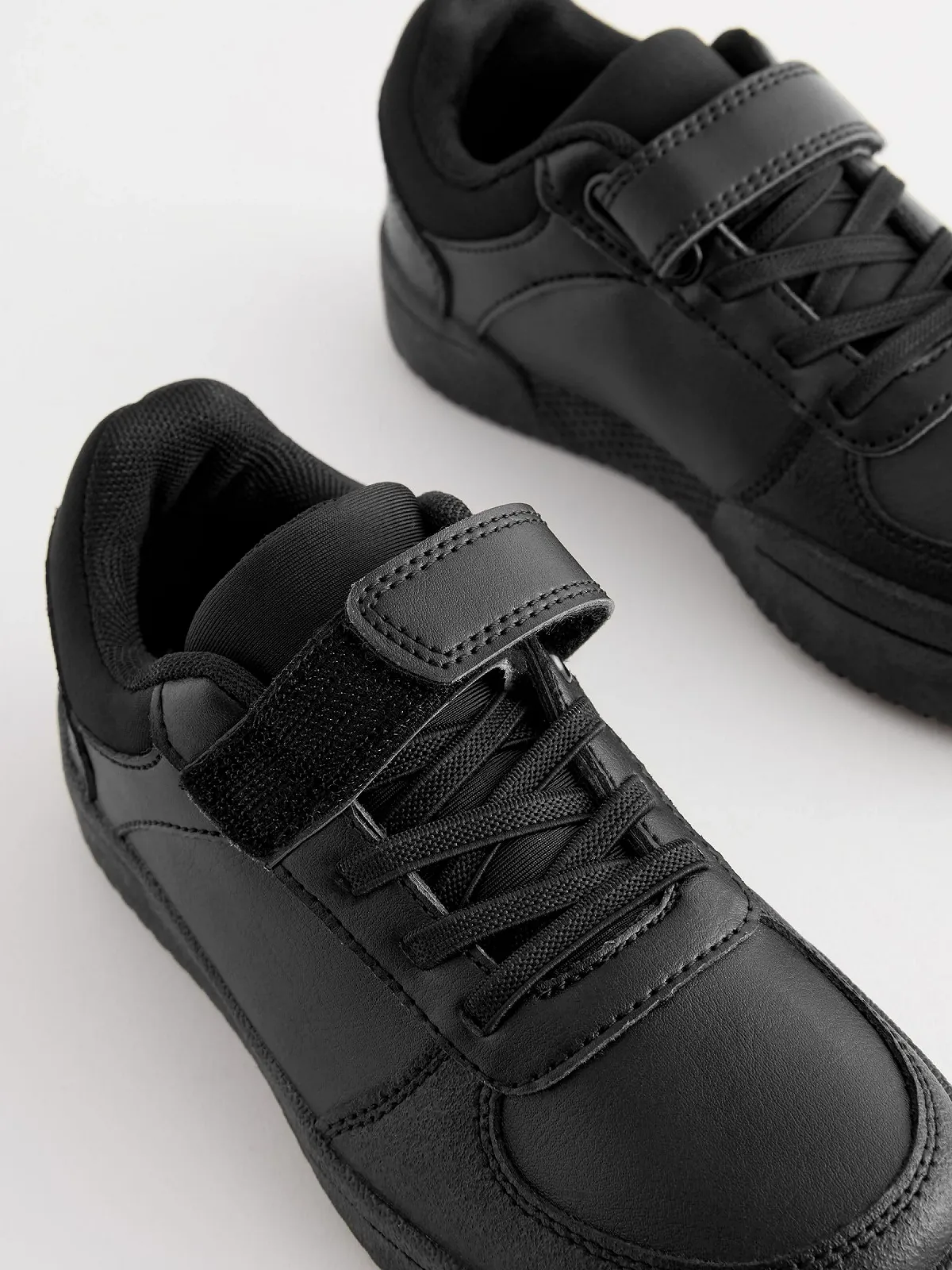 Кроссовки NEXT Школьные для мальчиков широкой посадки (G) с эластичными шнурками и 1 ремешком Wide Fit, фото №4 Кроссовки NEXT Школьные для мальчиков широкой посадки (G) с эластичными шнурками и 1 ремешком Wide Fit, фото №4