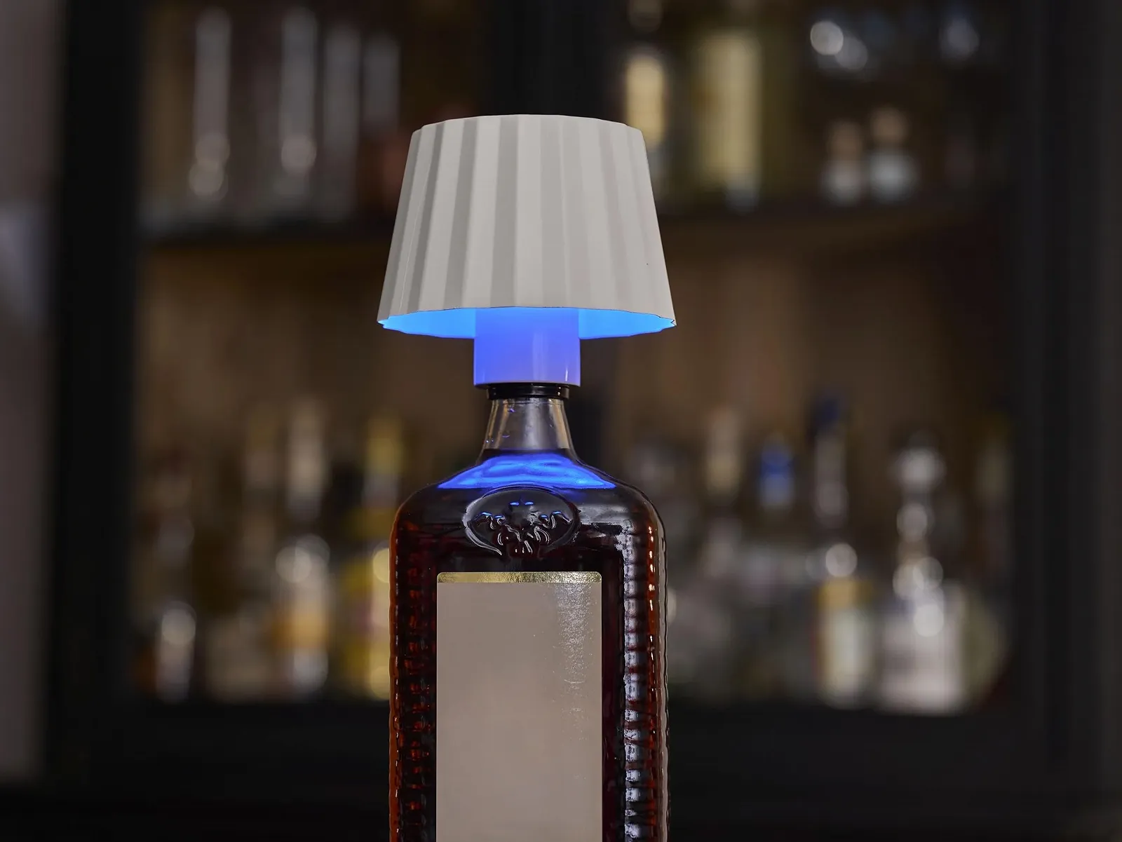 Настільна лампа Northpoint 3-in-1 LED Bottle Light 3000 mAh 200 лм RGB Pleated White, фото №4