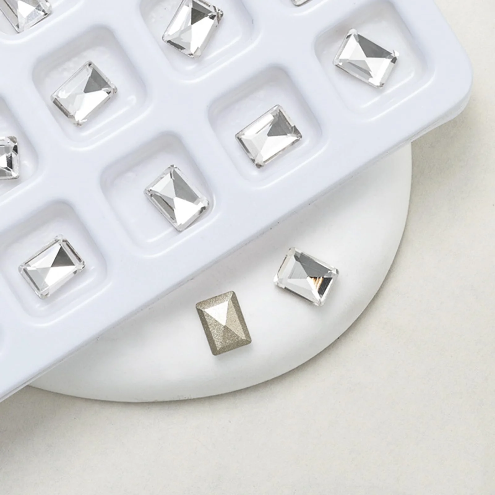 Стразы Нерегулярная Форма Кристалл Сердце Прозрачный для Дизайна Ногтей, 10 шт, фото №5 Стразы Нерегулярная Форма Кристалл Сердце Прозрачный для Дизайна Ногтей, 10 шт, фото №5