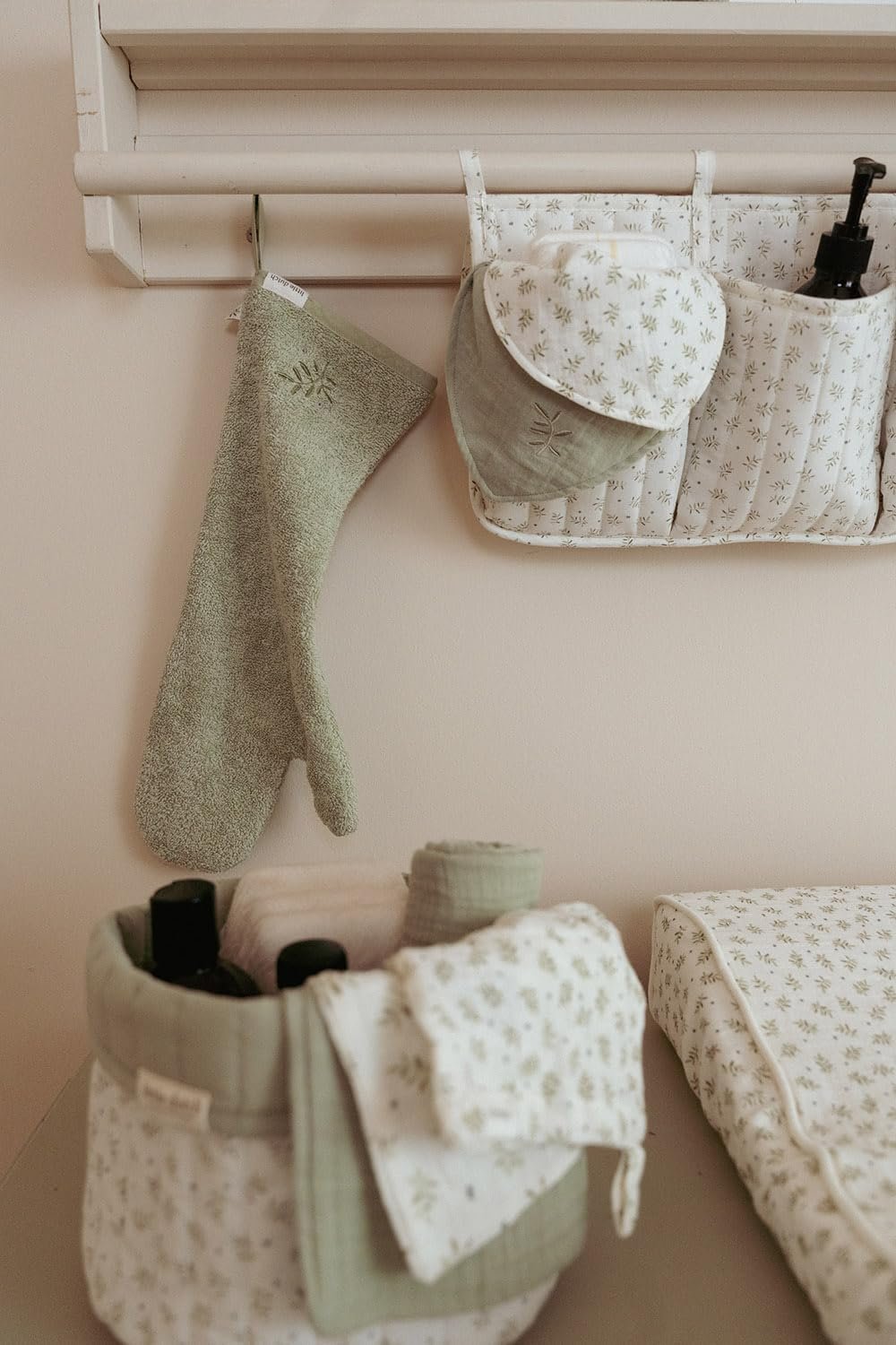 Органайзер для пеленального столика Little Dutch Blueberry Leaves TE30914034 Круглая Малая Двусторонняя, фото №6