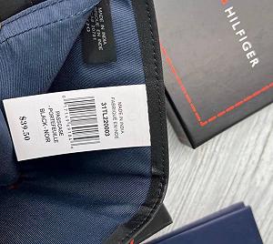 Чоловіче брендовий гаманець із натуральної шкіри Tommy Hilfiger чорний в подарунковій коробці - Фото 1
