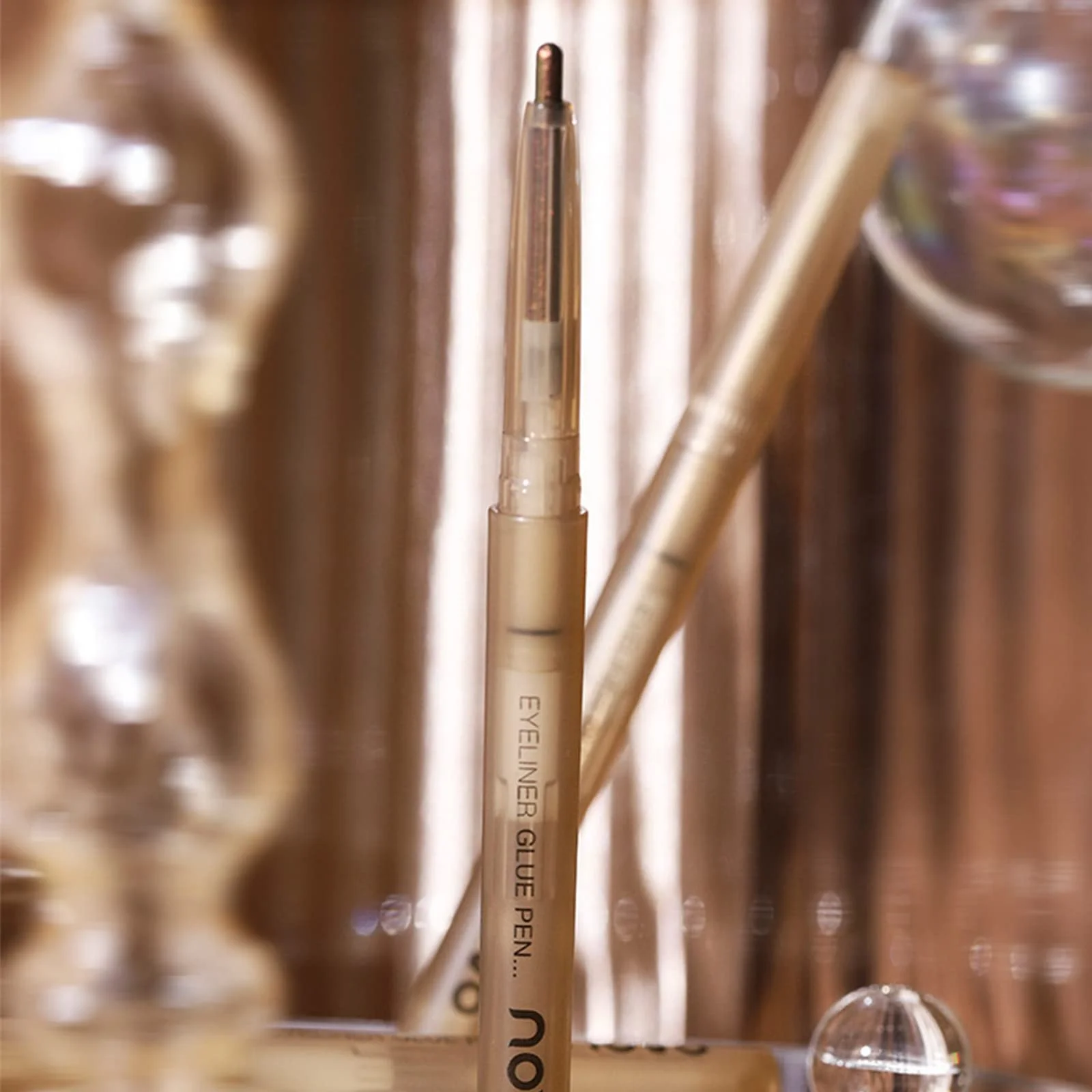 Підводка Металік Блиск Хамелеон 24 год, високопігментована, стійка, водостійка, фото №6 Підводка Металік Блиск Хамелеон 24 год, високопігментована, стійка, водостійка, фото №6