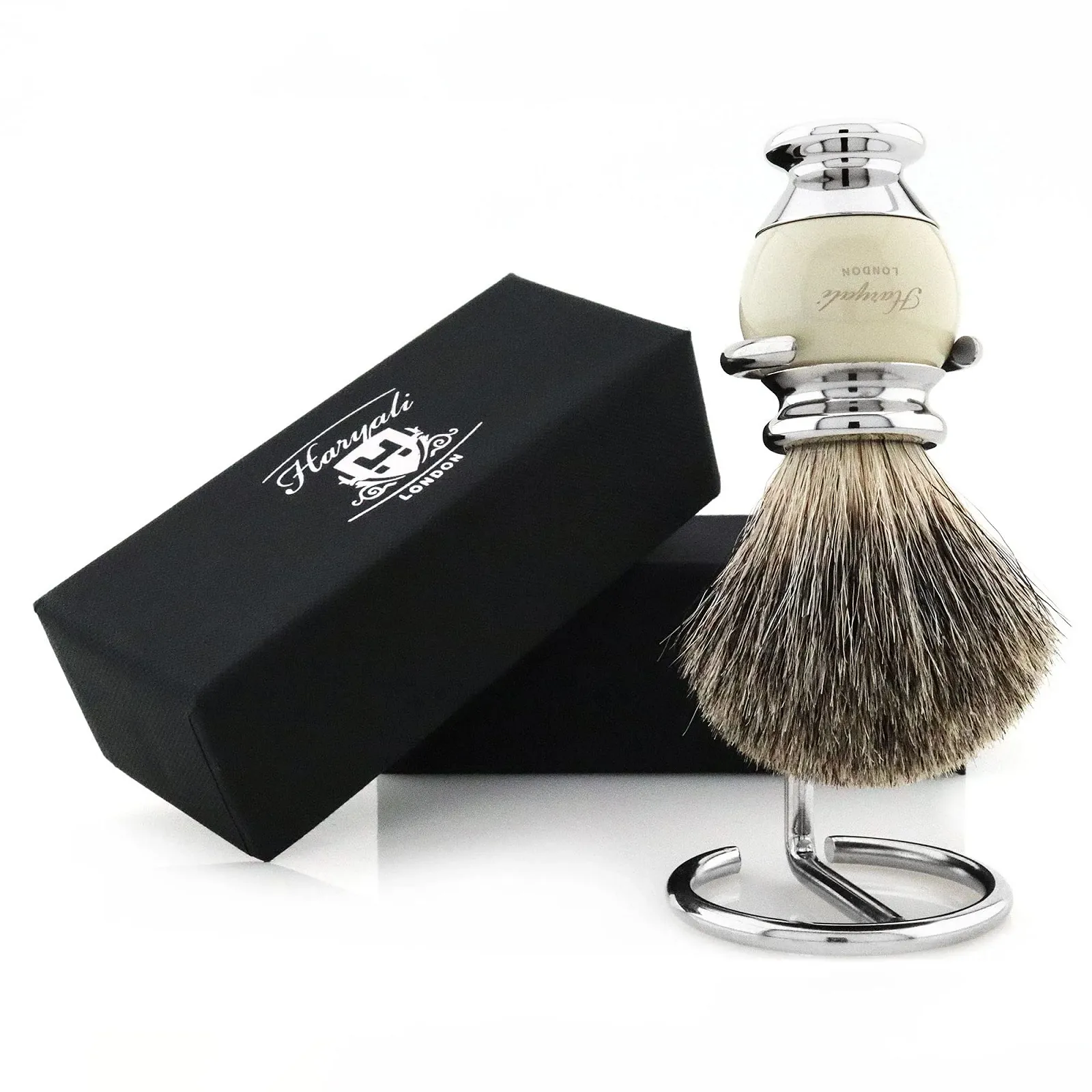 Помазок для бритья Haryali London Hand Assembled с ворсом Black Badger и подставкой Ivory, фото №1 Помазок для бритья Haryali London Hand Assembled с ворсом Black Badger и подставкой Ivory, фото №1