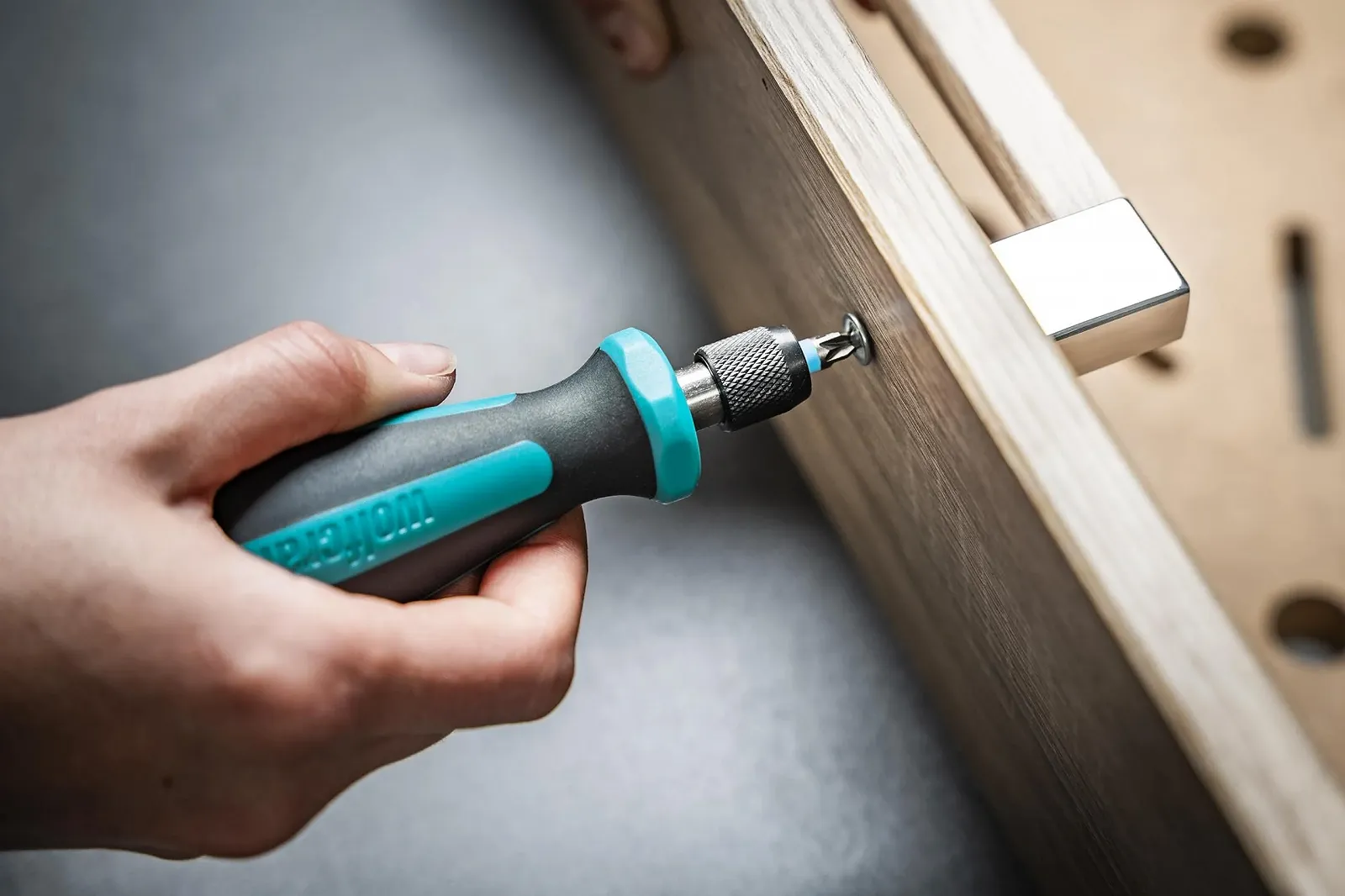 Викрутка з тримачем біт wolfcraft 1240000 з магнітом та швидкозмінним патроном Hex, фото №3