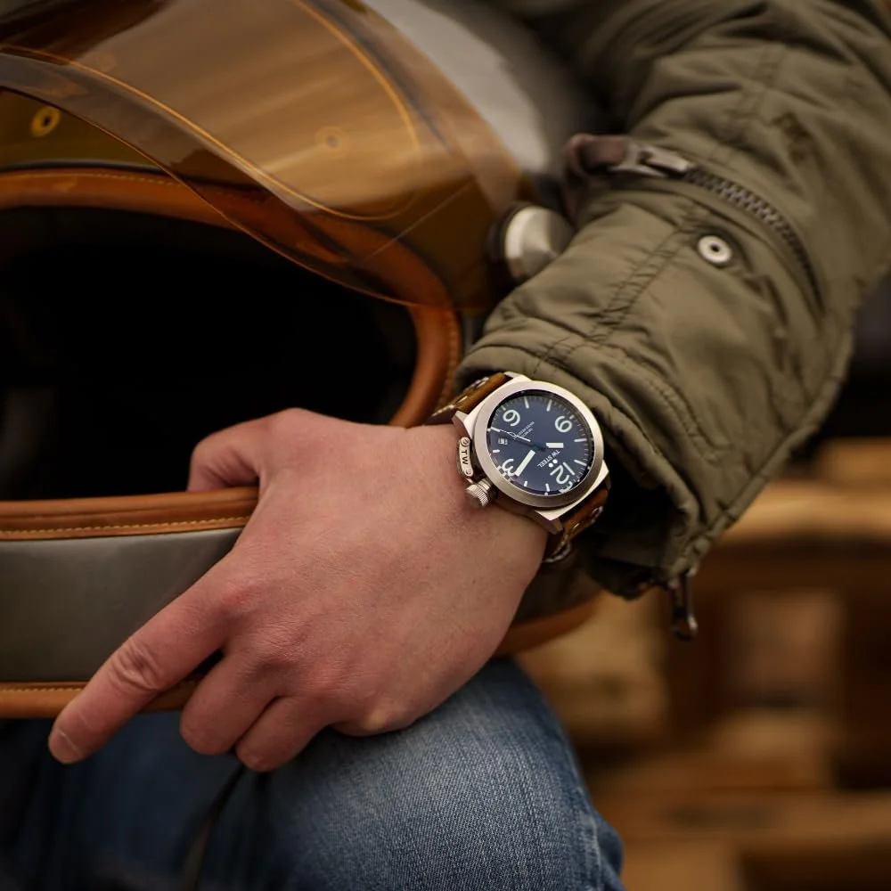 Годинник Кварцовий Чоловічий TW Steel Canteen 45 мм, 3 стрілки, Шкіряний Ремінець, фото №6 Годинник Кварцовий Чоловічий TW Steel Canteen 45 мм, 3 стрілки, Шкіряний Ремінець, фото №6