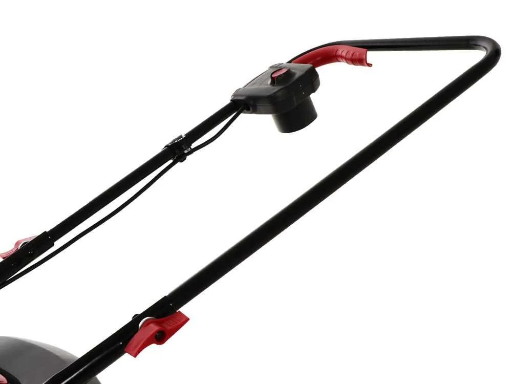 Газонокосилка электрическая CASTELGARDEN XE 36 / 1200W / до 300 м² / 34 см ширина резки / 35 л коллектор / Черный-красный, фото №11 Газонокосилка электрическая CASTELGARDEN XE 36 / 1200W / до 300 м² / 34 см ширина резки / 35 л коллектор / Черный-красный, фото №11