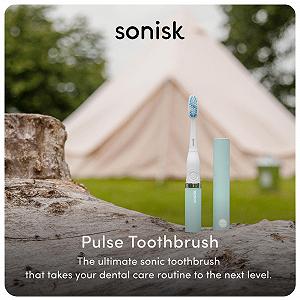 Зубная щетка электрическая Sonisk Pulse на батарейках, портативная, дорожный размер, с антимикробной звуковой технологией, 1 x батарейка, 2 x насадки, 1 x дорожный чехол в комплекте, бирюзовый synthetic.ua - Фото 1