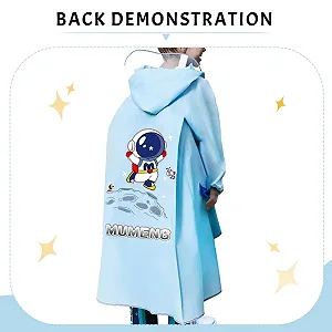 Дитяче пончо-дощовик Freiesoldaten водонепроникне багаторазове легке з чохлом для шкільної сумки ціна на synthetic.ua - Фото 1 Дитяче пончо-дощовик Freiesoldaten водонепроникне багаторазове легке з чохлом для шкільної сумки synthetic.ua - Фото 1