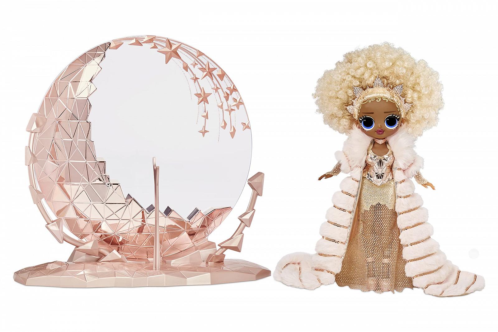 Лялька L.O.L. Surprise! Holiday OMG 2021 Collector Fashion NYE Queen Золотий, фото №7 Лялька L.O.L. Surprise! Holiday OMG 2021 Collector Fashion NYE Queen Золотий, фото №7
