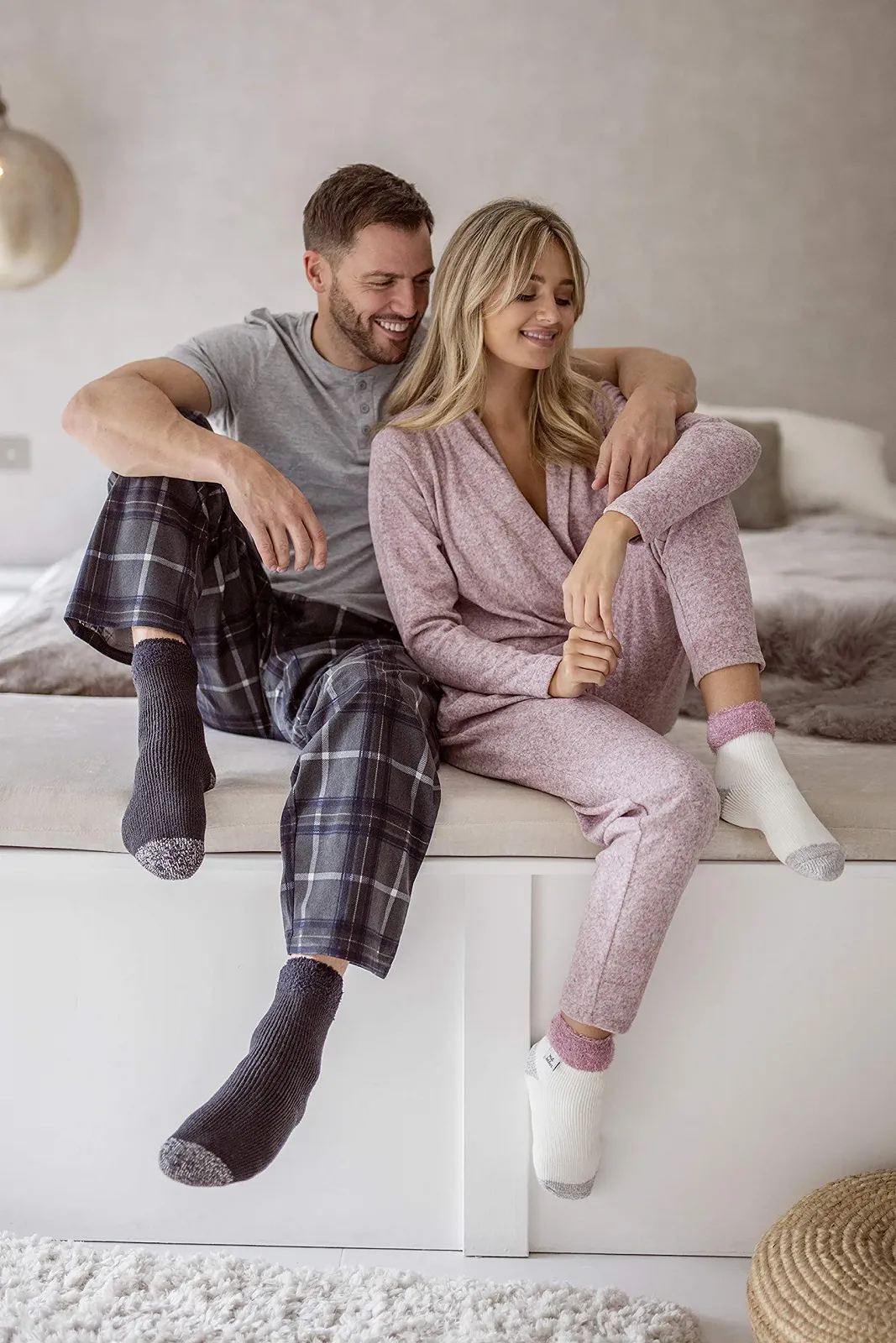 Шкарпетки для сну Heat Holders, 1 пара, жіночі, протиковзкі, розміри UK 4.5-8, фото №5 Шкарпетки для сну Heat Holders, 1 пара, жіночі, протиковзкі, розміри UK 4.5-8, фото №5