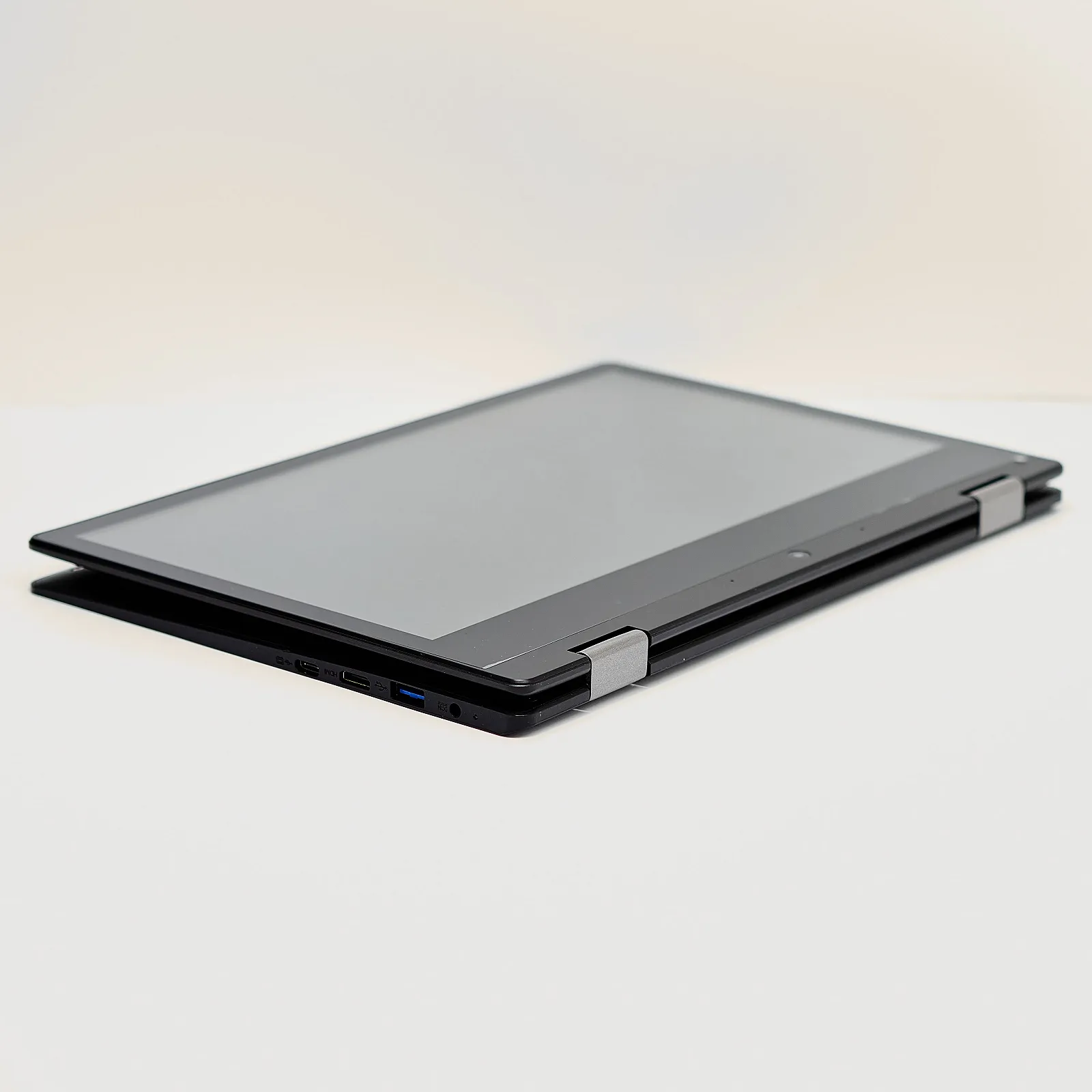Ноутбук-планшет 11.6" Medion (Lenovo Group) Akoya E2293 | Чотириядерний Intel | RAM DDR4 4 ГБ | SSD 128 ГБ + eMMC 64 ГБ | Intel Graphics | Металевий корпус | Сенсорний екран | АКБ до 8 годин | Win10 б/в (5118), фото №8 Ноутбук-планшет 11.6" Medion (Lenovo Group) Akoya E2293 | Чотириядерний Intel | RAM DDR4 4 ГБ | SSD 128 ГБ + eMMC 64 ГБ | Intel Graphics | Металевий корпус | Сенсорний екран | АКБ до 8 годин | Win10 б/в (5118), фото №8