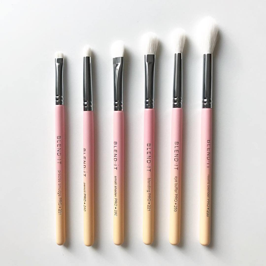 Кисть BLEND IT Small Shader PRO 280 Синтетические и Козьи Волосы Деревянная Ручка Латунь Розовый Закат, фото №5 Кисть BLEND IT Small Shader PRO 280 Синтетические и Козьи Волосы Деревянная Ручка Латунь Розовый Закат, фото №5