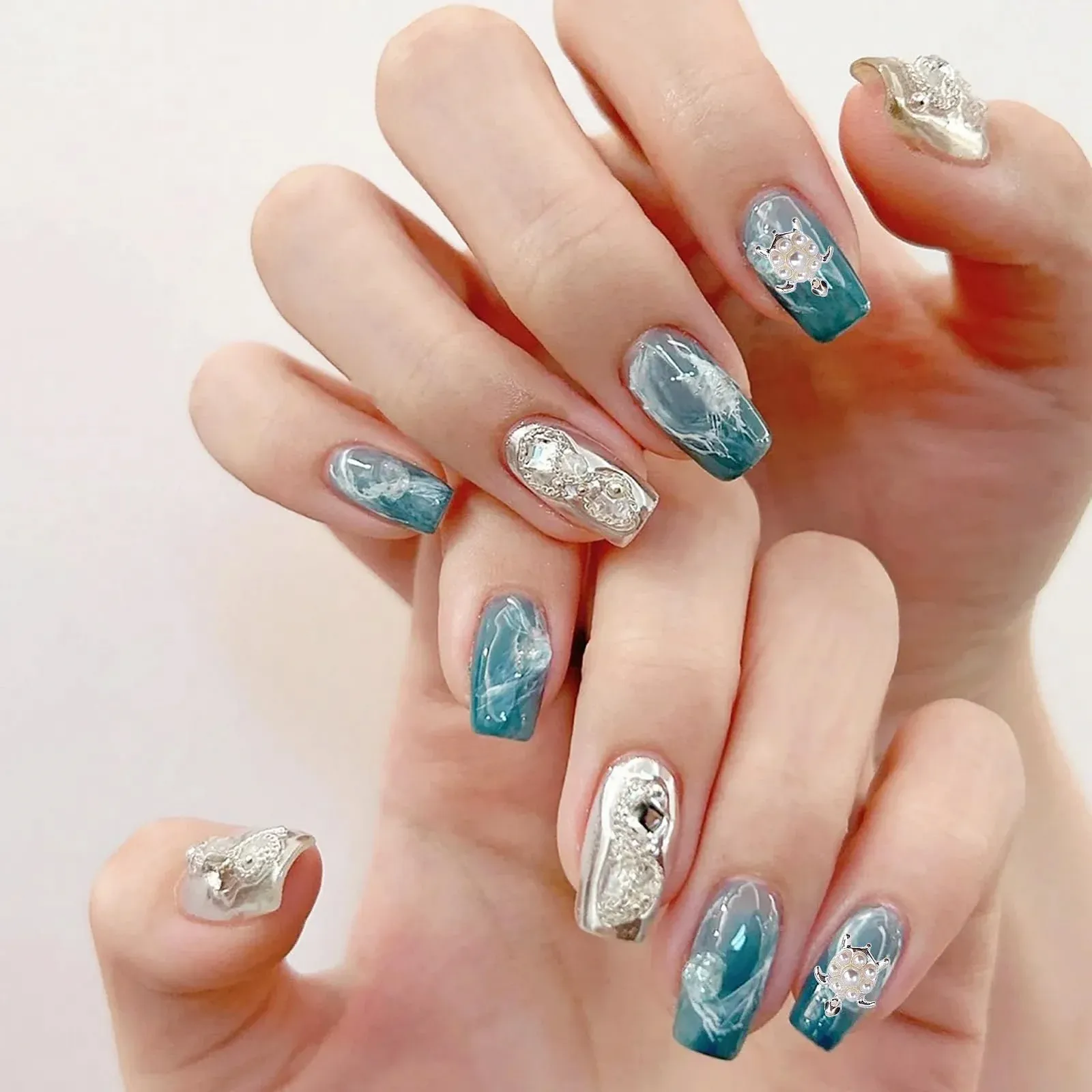 Подвески для ногтей Черепаха NICENEEDED 24 шт, 3D украшения для ногтей в виде черепахи с камнями, блестящие украшения для маникюра, фото №6