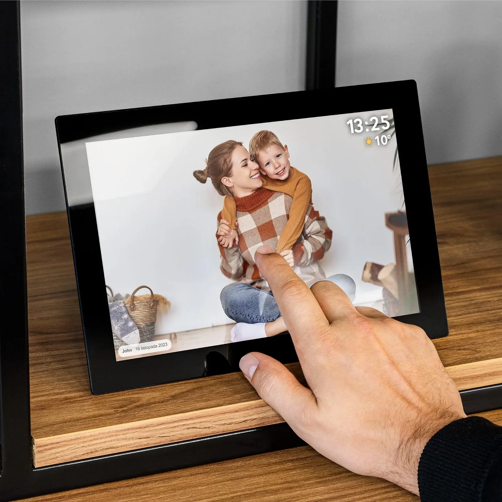 Цифровая фоторамка Kruger & Matz FRAMEO KM1100 WiFi 10.1 дюйма, фото №11