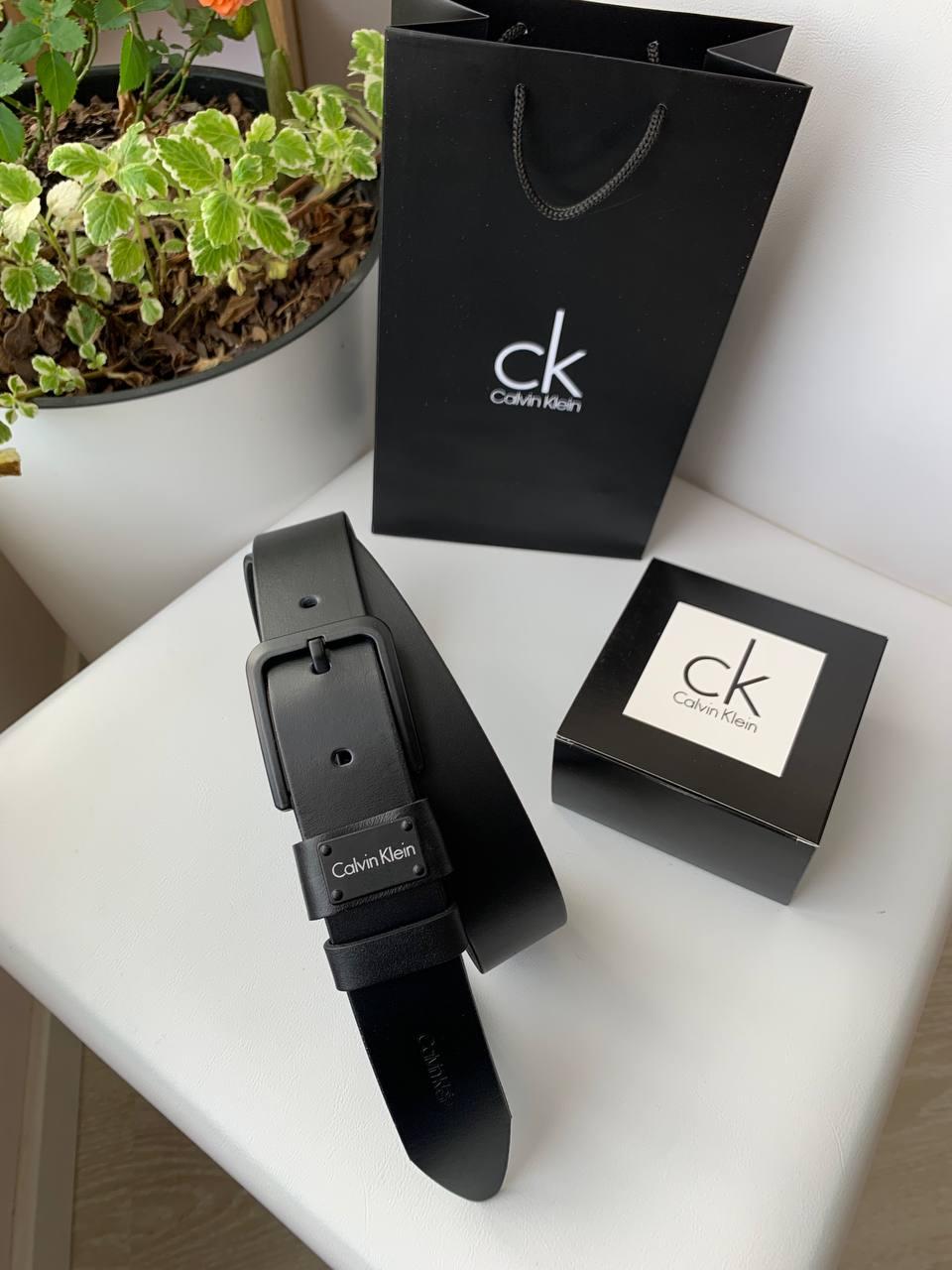 Мужской кожаный ремень Calvin Klein из натуральной кожи черный в подарочной упаковке, фото №2