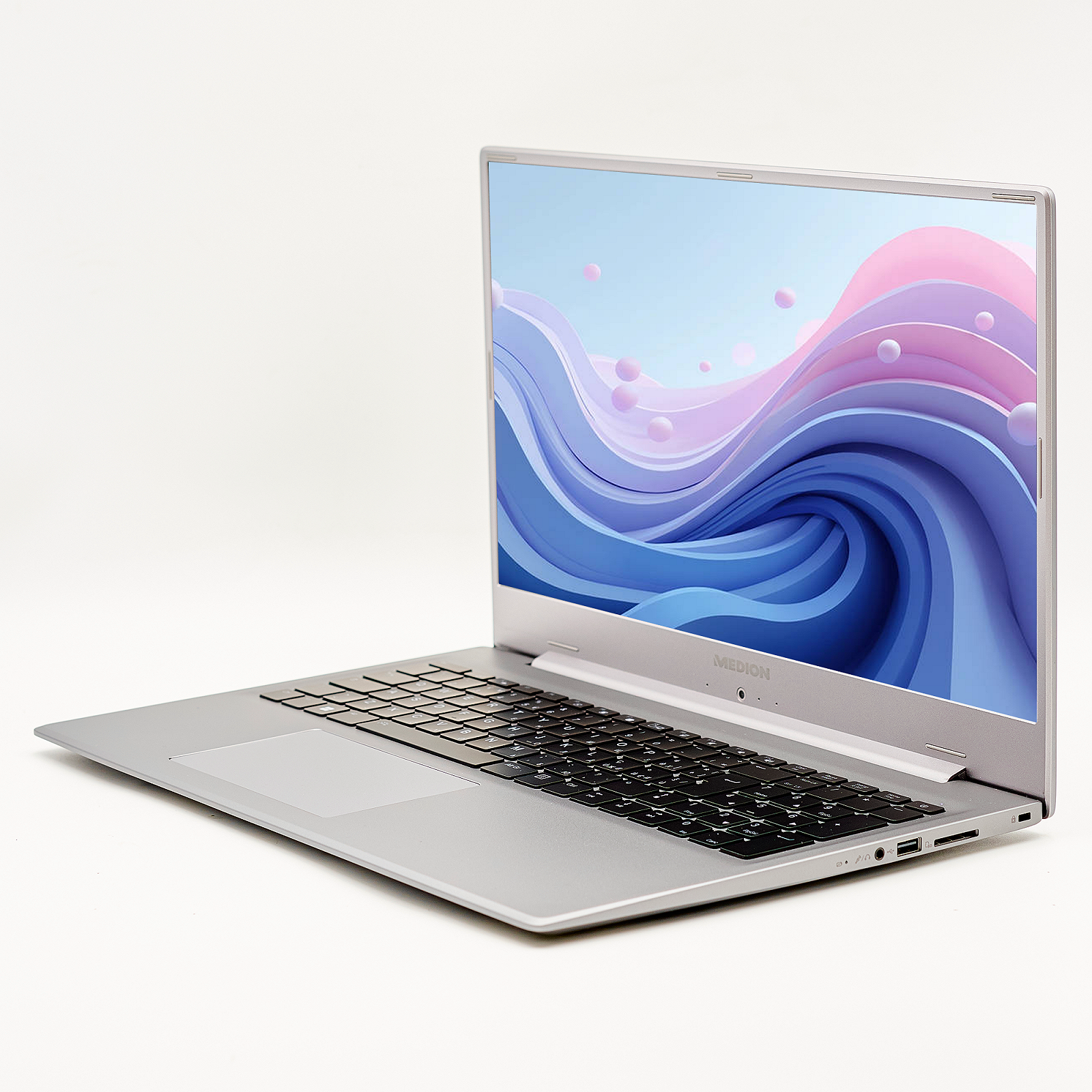 Игровой ноутбук 17.3" Medion Akoya P17609 Intel Core i7-1165G7 ОЗУ 16 ГБ SSD 1 ТБ + HDD 1 ТБ Nvidia GeForce Win10, фото №4